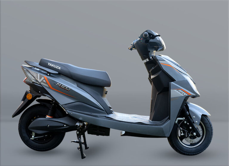 Yakuza Electric Scooter: NEU gallery